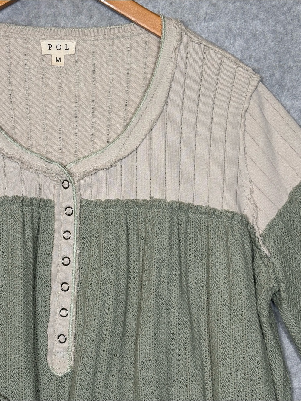 POL Pieced Henley Oversized Long-Sleeve Top-Sage Green/Cream-Women Size Medium